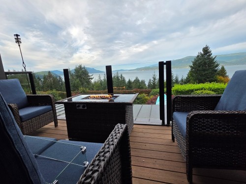 424 Crosscreek Road, West Vancouver, BC 