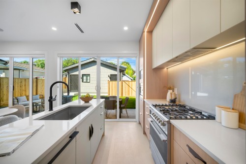 2-5033 Prince Albert Street, Vancouver, BC 