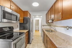 112-590 Whiting Way  Coquitlam, BC V3J 3R9