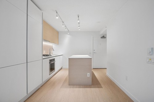 2607-908 Quayside Drive, New Westminster, BC 