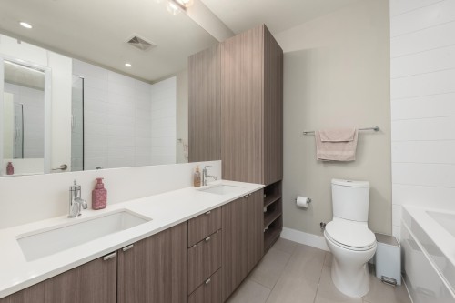 116-262 Salter Street, New Westminster, BC 