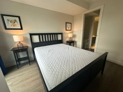 327-1588 E Hastings St, Vancouver, BC 