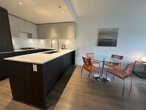 327-1588 E Hastings St, Vancouver, BC 