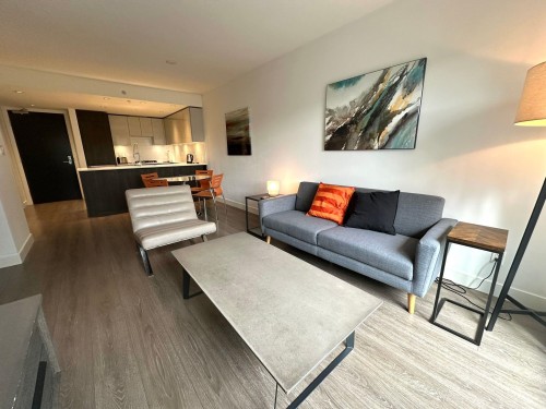 327-1588 E Hastings St, Vancouver, BC 