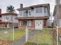 311 38th Avenue E Vancouver, BC V5W 1H5