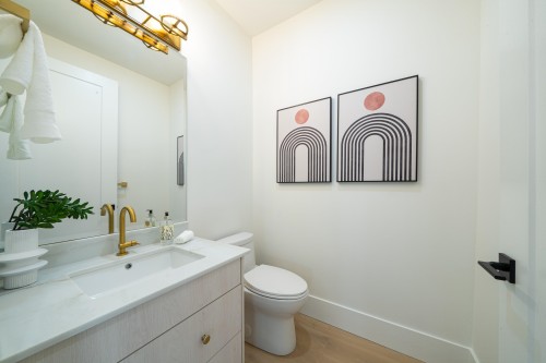 3462 Welwyn Street, Vancouver, BC 