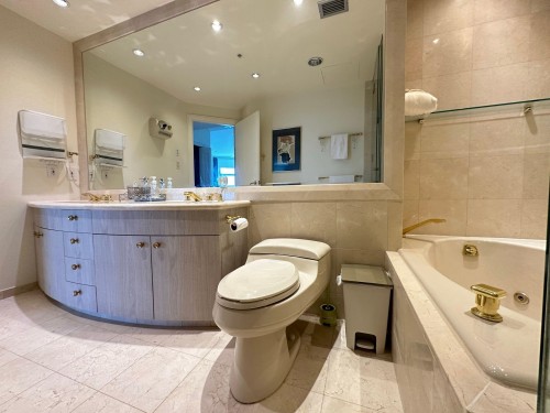 3002-388 Drake St, Vancouver, BC 