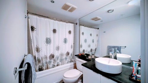 3301-233 Robson Street, Vancouver, BC 