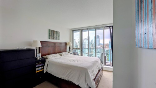 3301-233 Robson Street, Vancouver, BC 