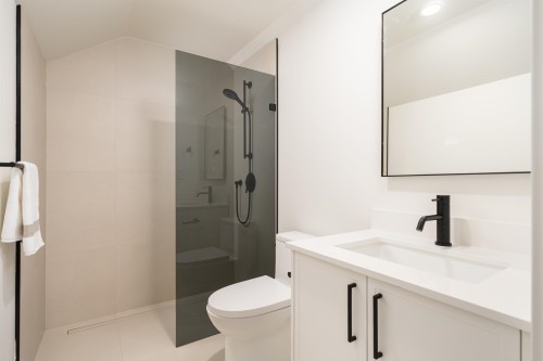 8088 Laurel Street, Vancouver, BC 