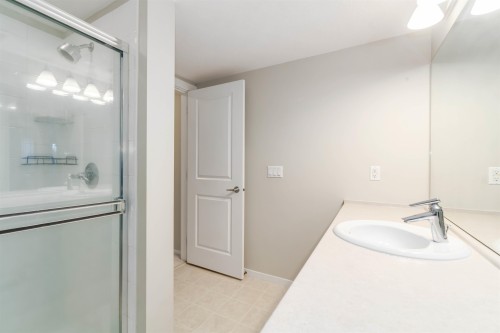 405-3110 Dayanee Springs Boulevard, Coquitlam, BC 