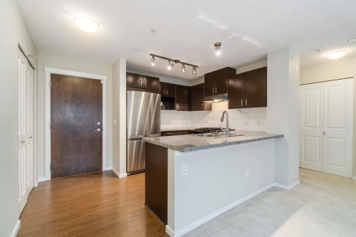405-3110 Dayanee Springs Boulevard, Coquitlam, BC 