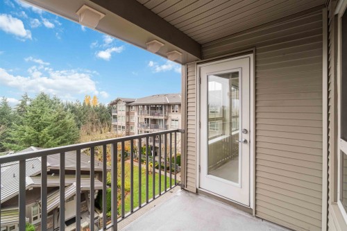 405-3110 Dayanee Springs Boulevard, Coquitlam, BC 