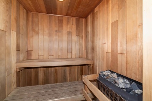 405-3110 Dayanee Springs Boulevard, Coquitlam, BC 