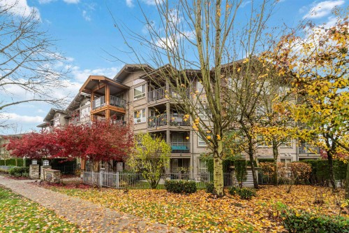 405-3110 Dayanee Springs Boulevard, Coquitlam, BC 