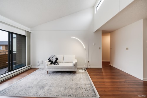 316-7295 Moffatt Road  Richmond, BC V6Y 3E5