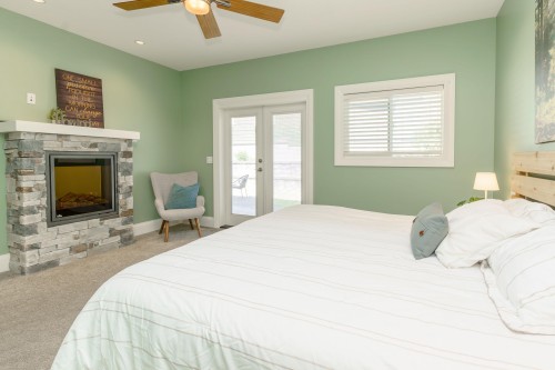 1055 Charland Avenue, Coquitlam, BC 