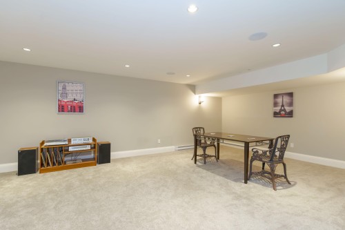 1055 Charland Avenue, Coquitlam, BC 