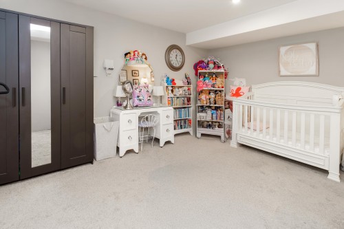 1055 Charland Avenue, Coquitlam, BC 