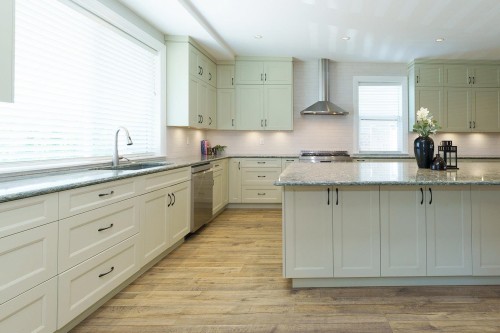 1055 Charland Avenue, Coquitlam, BC 