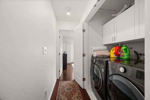 262 10Th Street E, North Vancouver, BC 