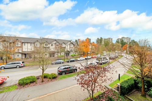 312-3399 Noel Drive, Burnaby, BC 