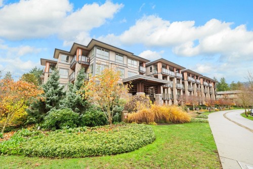 312-3399 Noel Drive, Burnaby, BC 