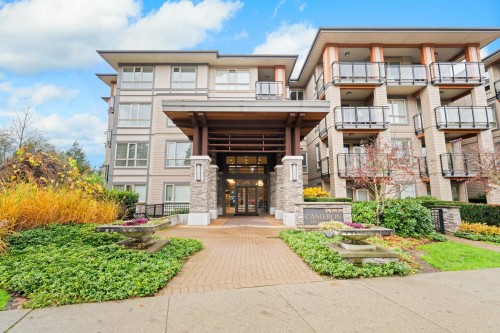 312-3399 Noel Drive, Burnaby, BC 