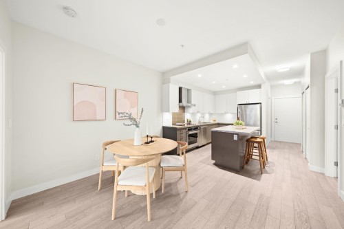 312-3399 Noel Drive, Burnaby, BC 