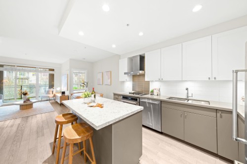 312-3399 Noel Drive, Burnaby, BC 