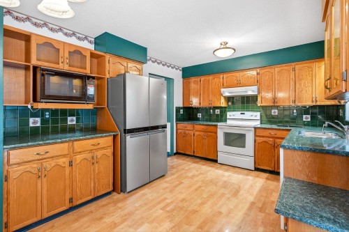 11918 Bruce Place, Maple Ridge, BC 