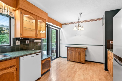 11918 Bruce Place, Maple Ridge, BC 