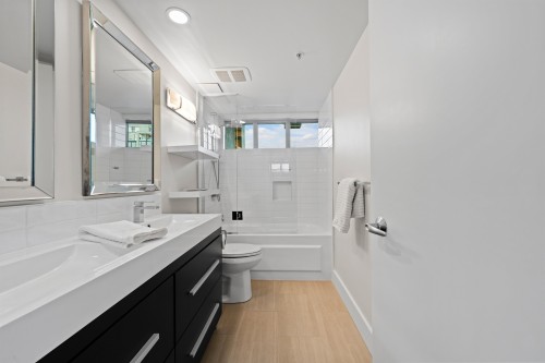 2204-1238 Richards Street, Vancouver, BC 