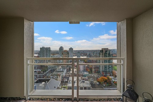 2204-1238 Richards Street, Vancouver, BC 