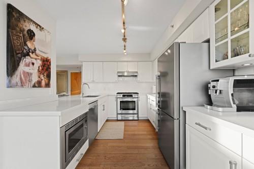 2204-1238 Richards Street, Vancouver, BC 