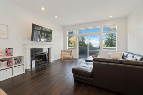 456 Montroyal Boulevard, North Vancouver, BC 