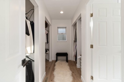 456 Montroyal Boulevard, North Vancouver, BC 