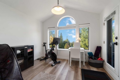 456 Montroyal Boulevard, North Vancouver, BC 