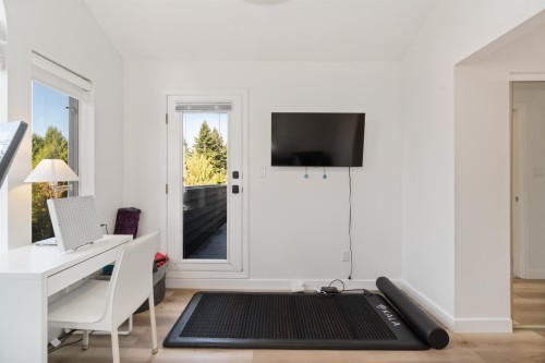 456 Montroyal Boulevard, North Vancouver, BC 