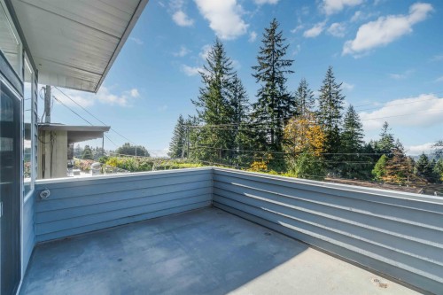 456 Montroyal Boulevard, North Vancouver, BC 