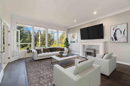 456 Montroyal Boulevard, North Vancouver, BC 