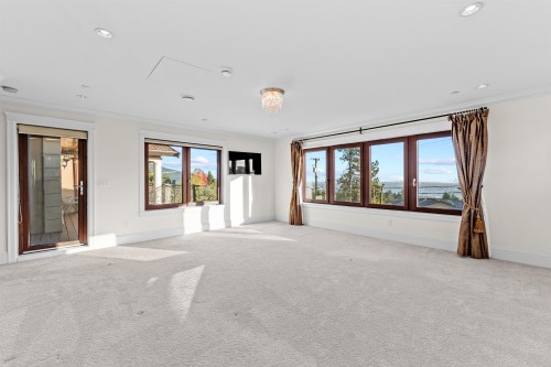 1118 Crestline Road, West Vancouver, BC 