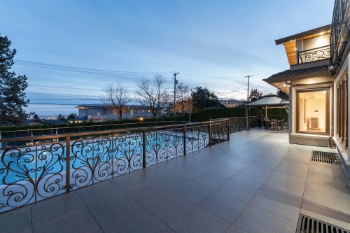 1118 Crestline Road, West Vancouver, BC 