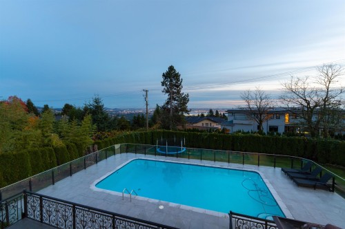 1118 Crestline Road, West Vancouver, BC 