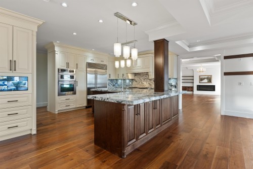 1118 Crestline Road, West Vancouver, BC 