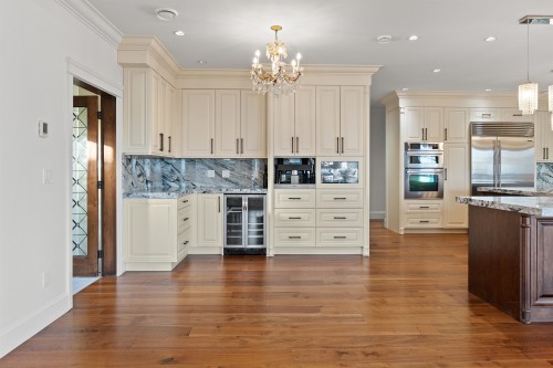 1118 Crestline Road, West Vancouver, BC 