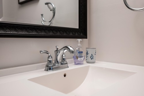 320-1220 Lasalle Place, Coquitlam, BC 