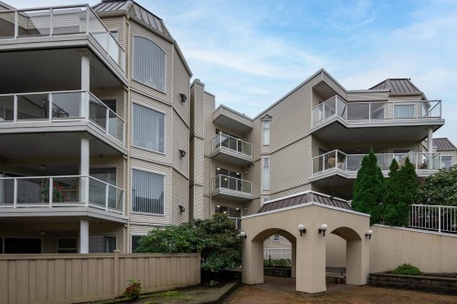 320-1220 Lasalle Place, Coquitlam, BC 