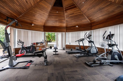 320-1220 Lasalle Place, Coquitlam, BC 