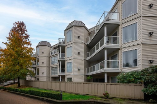 320-1220 Lasalle Place, Coquitlam, BC 
